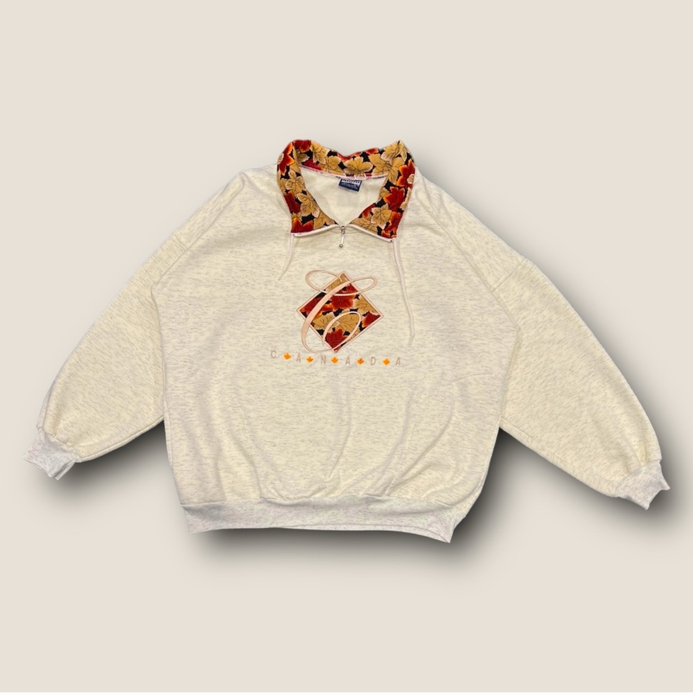 ★ Vintage 90’s Canada Embroidered Autumn Leaves Collard Sweatshirt ★